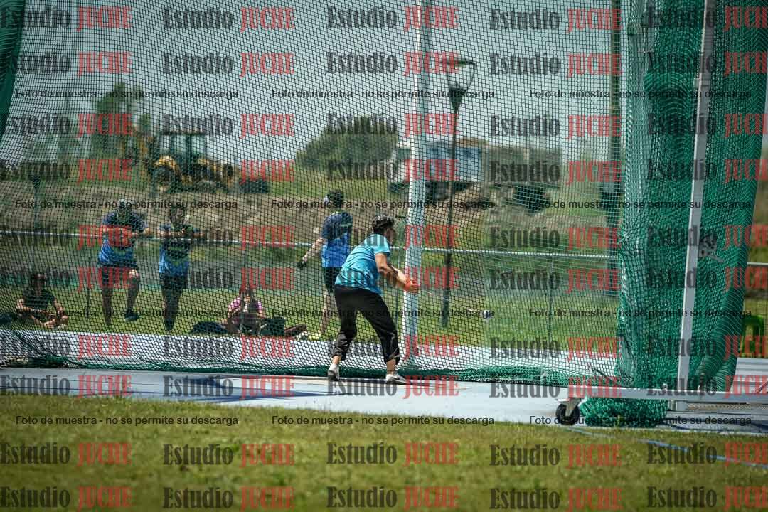 Fotos del lanzamiento del martillo de varones