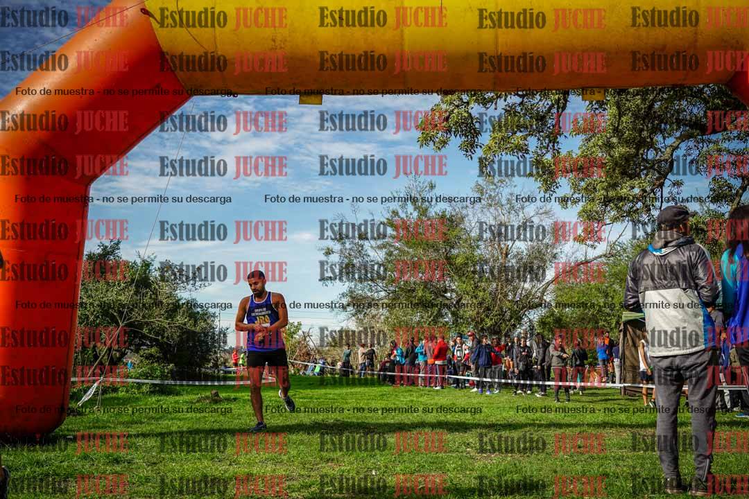 Fotos de la llegada del cross de 4000 m - varones