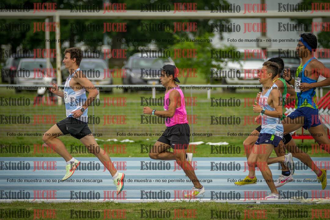 Fotos de los 1000 m llanos de varones