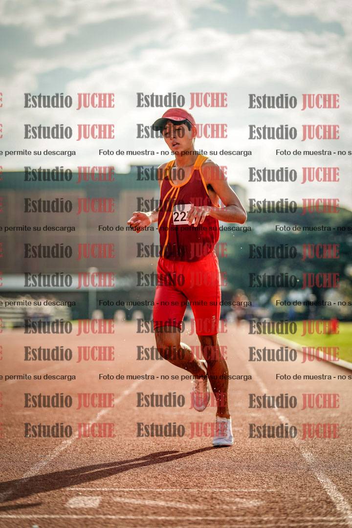 Fotos de los 2000 m con obstáculos de varones