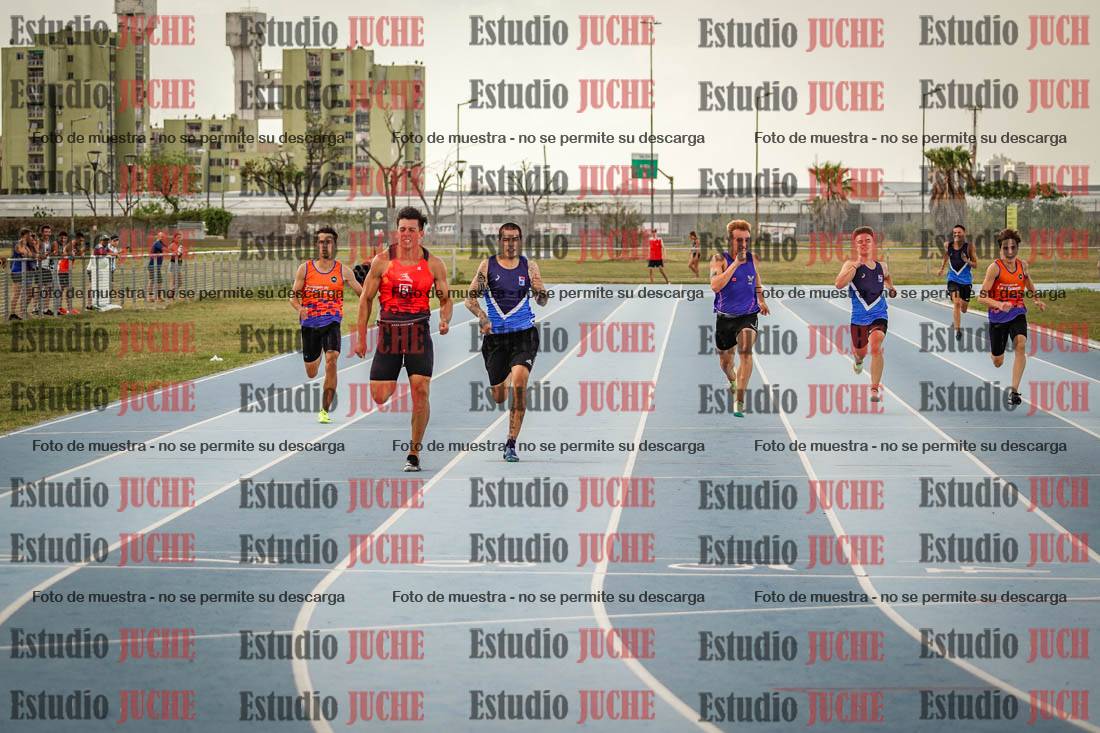 Fotos de los 300 m llanos de varones