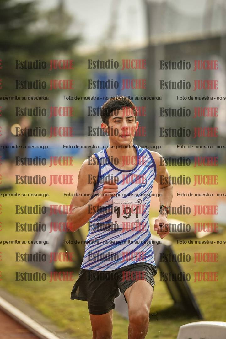 Fotos de los 3000 m con obstáculos de varones