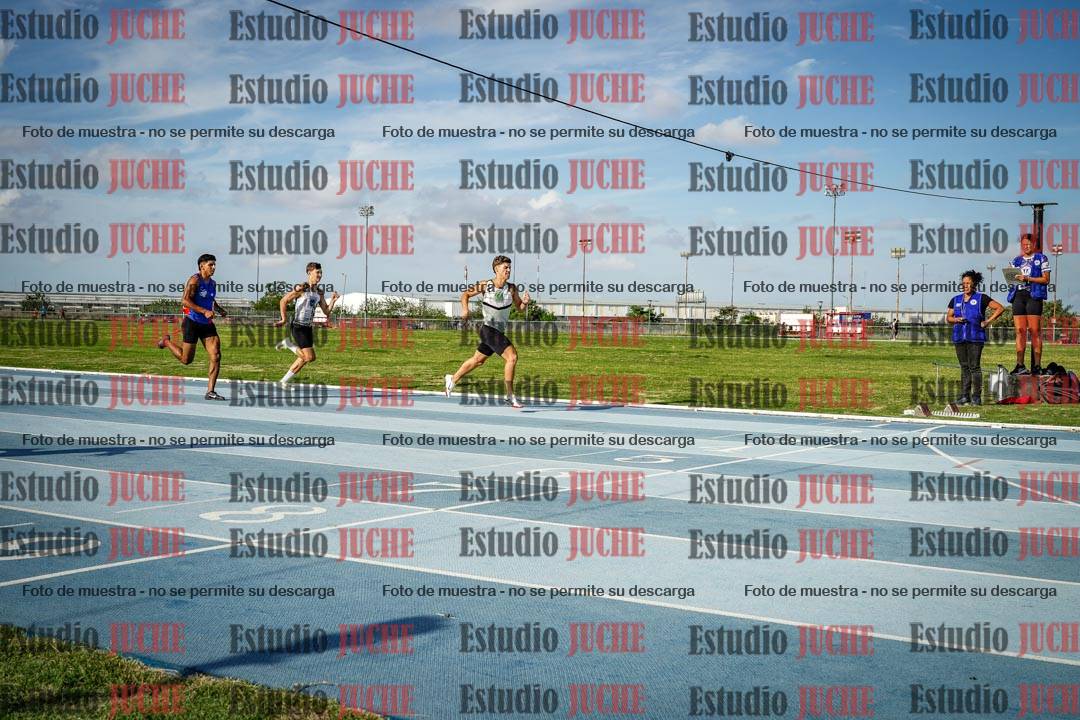 Fotos de los 400 m llanos de varones