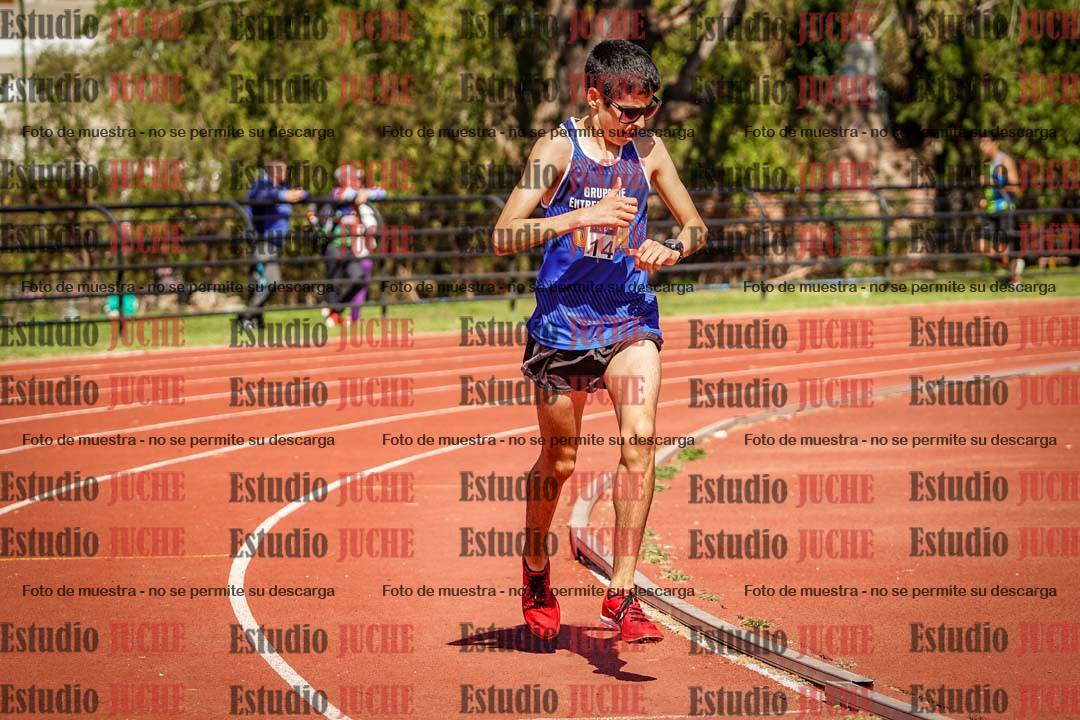 Fotos de los 2400 m de varones