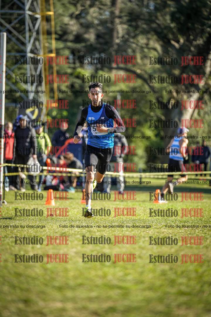 Fotos de la llegada del cross de 4000 m - varones