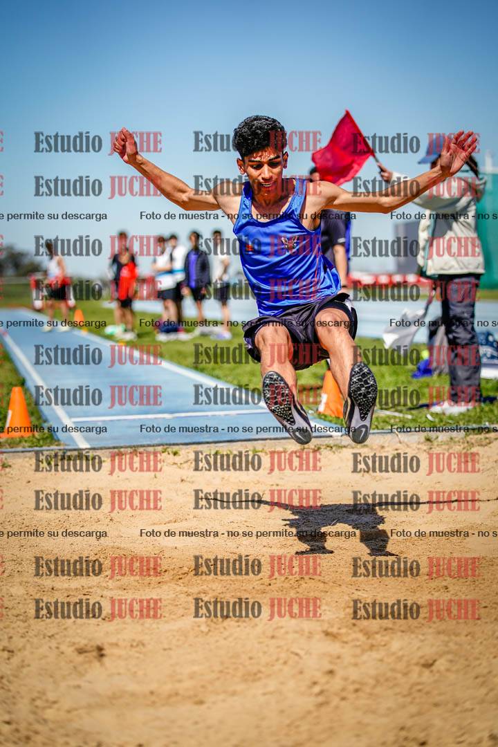 Fotos del salto en largo de varones - U15