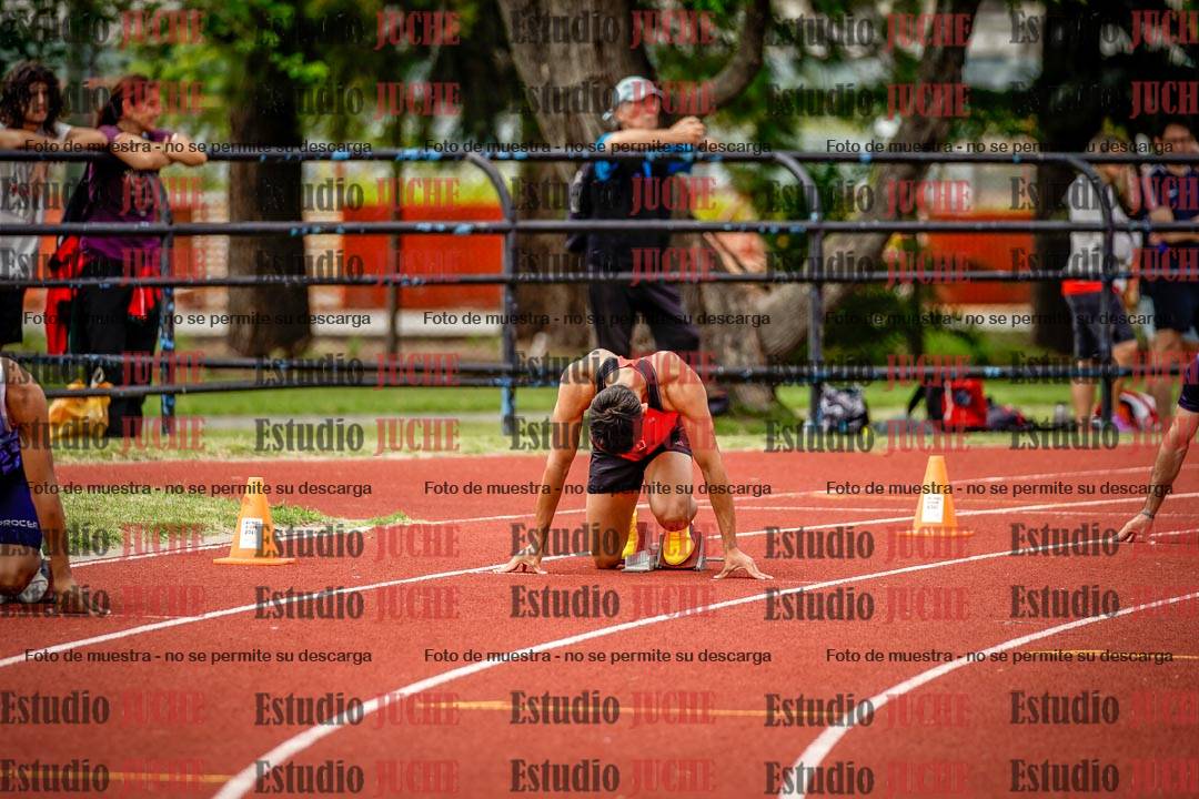 Fotos de los 200 m llanos de varones