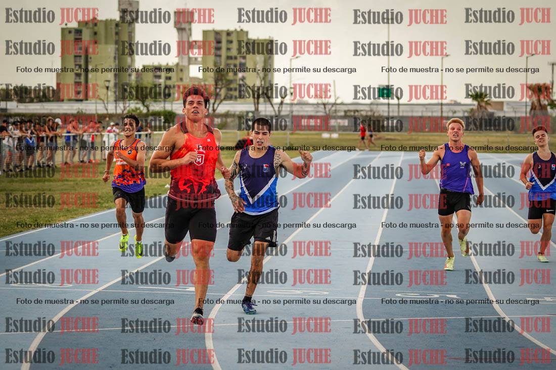 Fotos de los 300 m llanos de varones