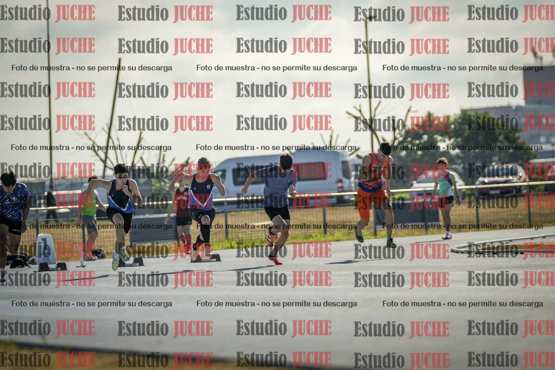 Fotos de los 100 m llanos de varones