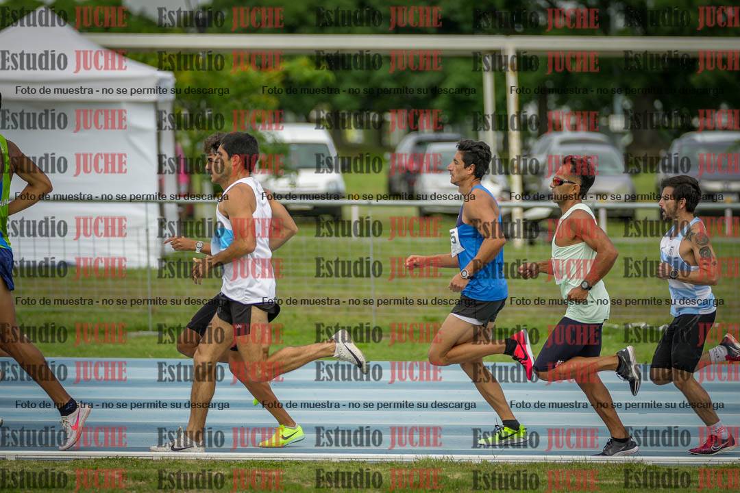 Fotos de los 1000 m llanos de varones
