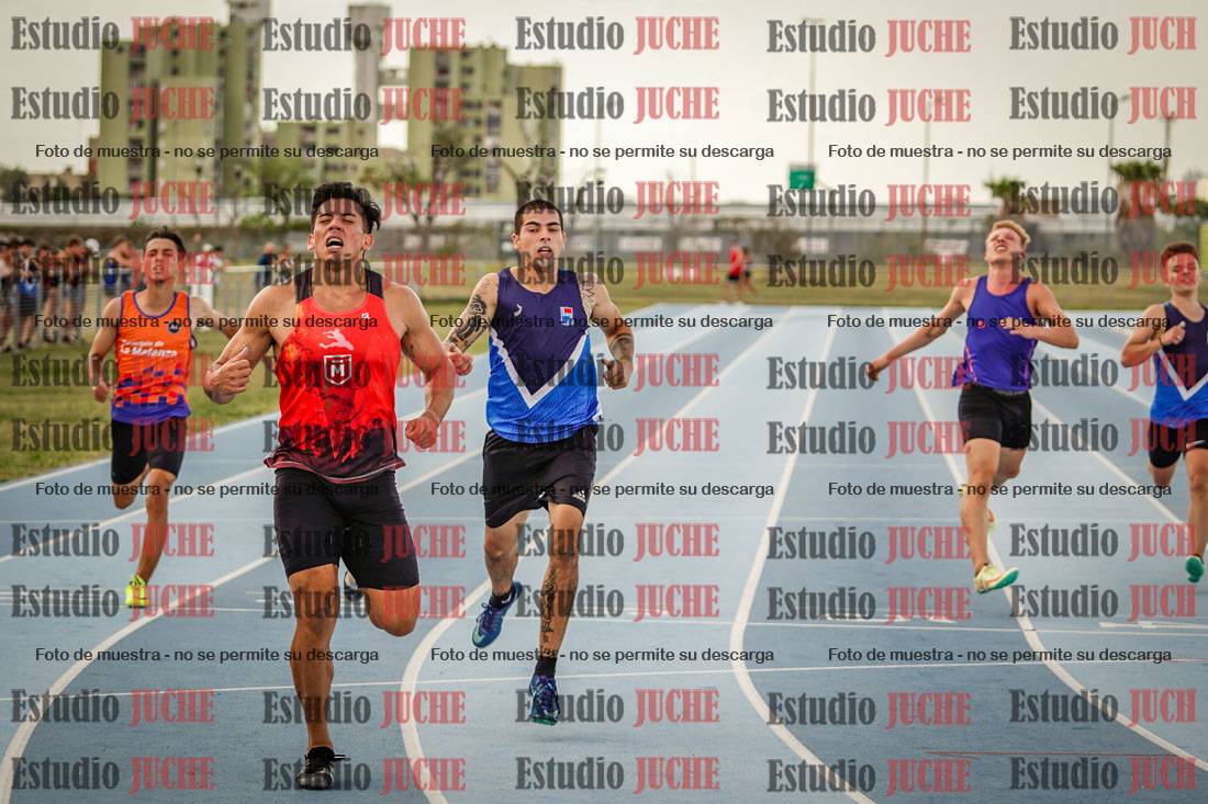Fotos de los 300 m llanos de varones