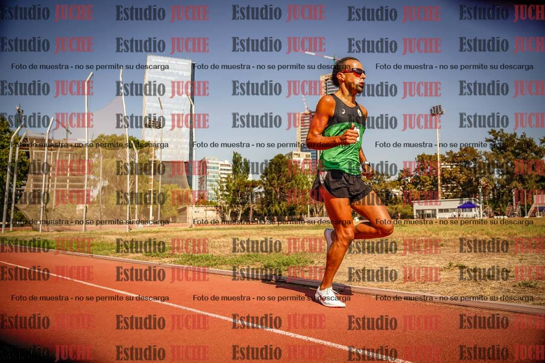 Fotos de los 3000 m llanos de varones