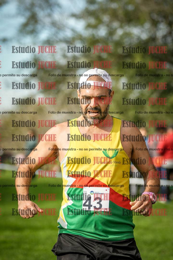 Fotos de la llegada del cross de 4000 m - varones
