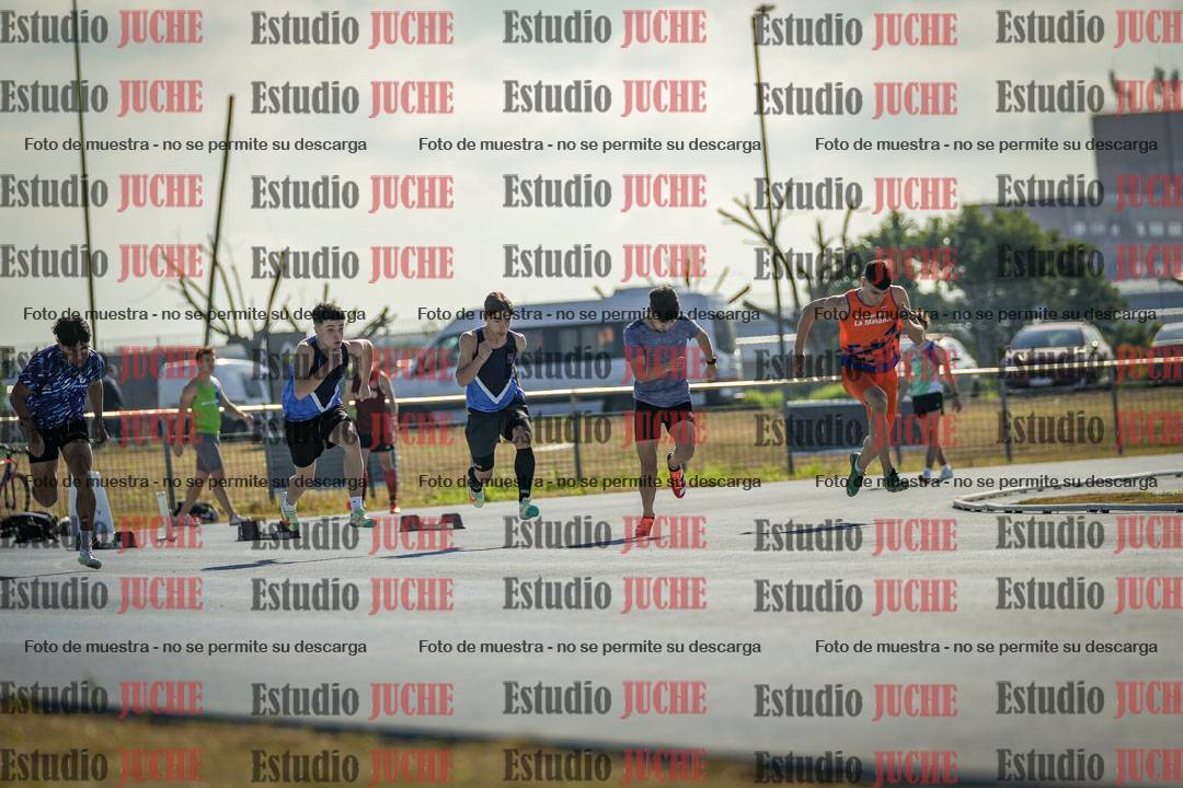 Fotos de los 100 m llanos de varones