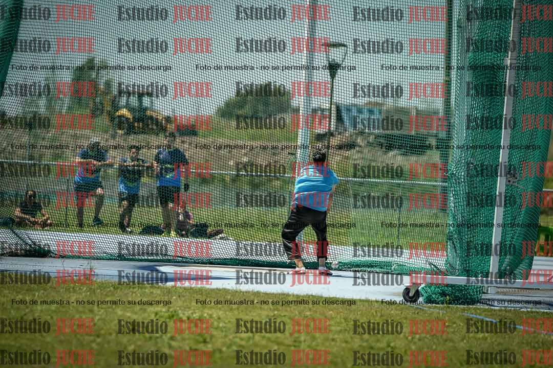 Fotos del lanzamiento del martillo de varones