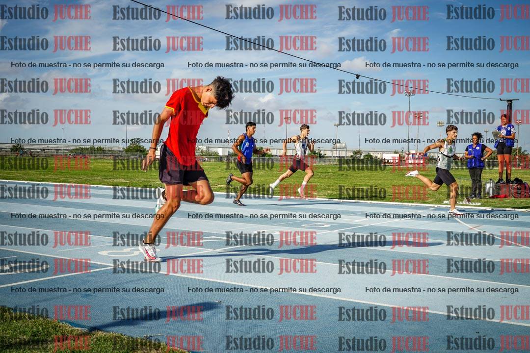 Fotos de los 400 m llanos de varones
