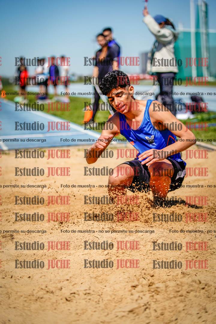 Fotos del salto en largo de varones - U15