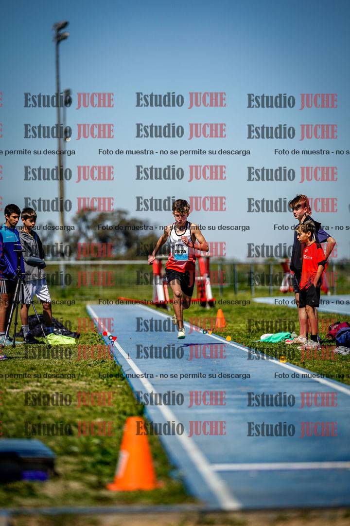 Fotos del salto en largo de varones - U15