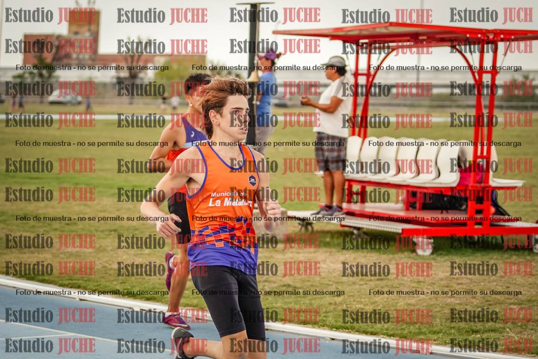Fotos de los 300 m llanos de varones
