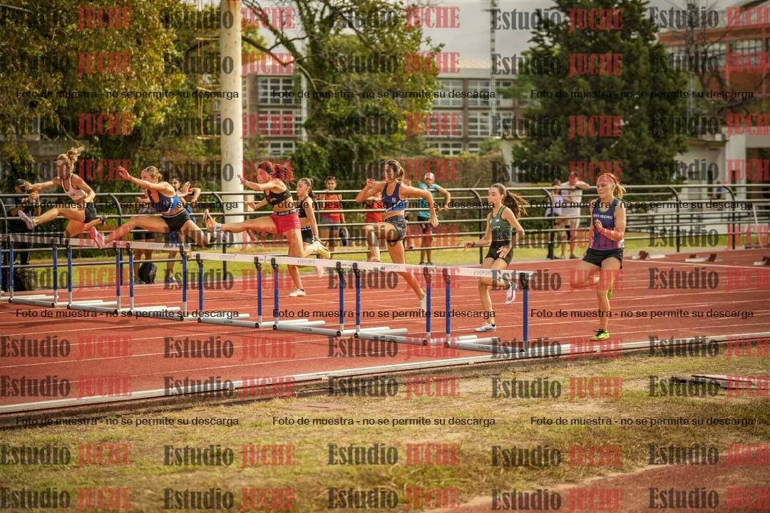Fotos de los 100 m con vallas de mujeres