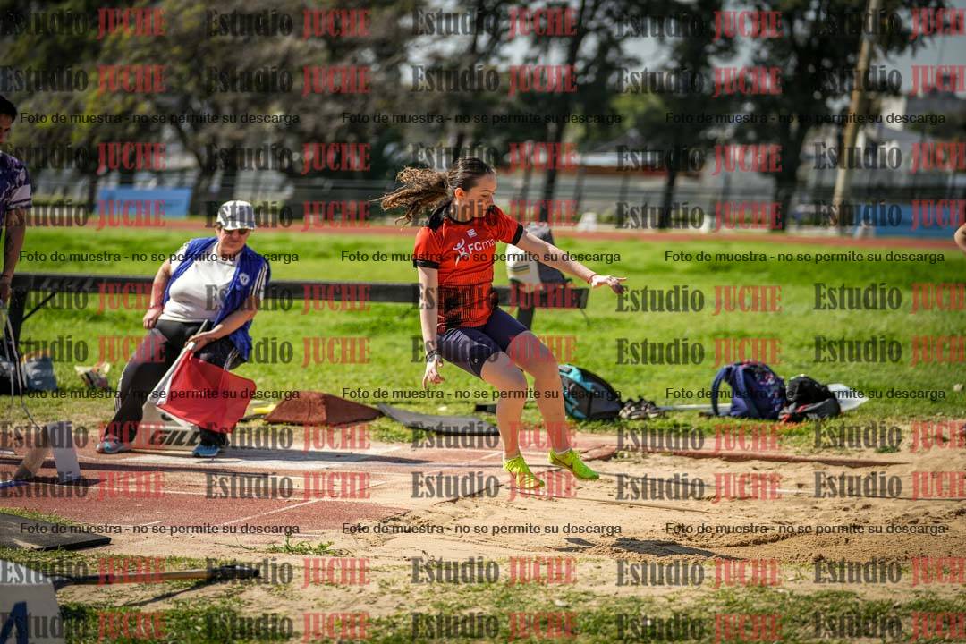 Fotos del salto en largo de mujeres - ambas categorías