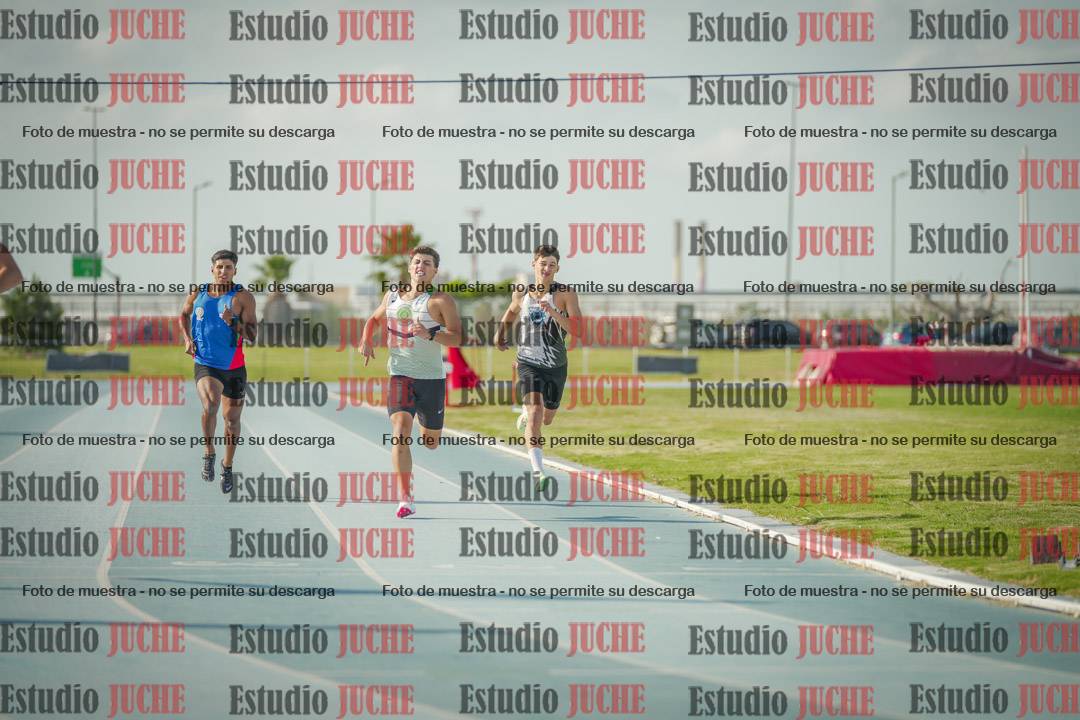 Fotos de los 400 m llanos de varones