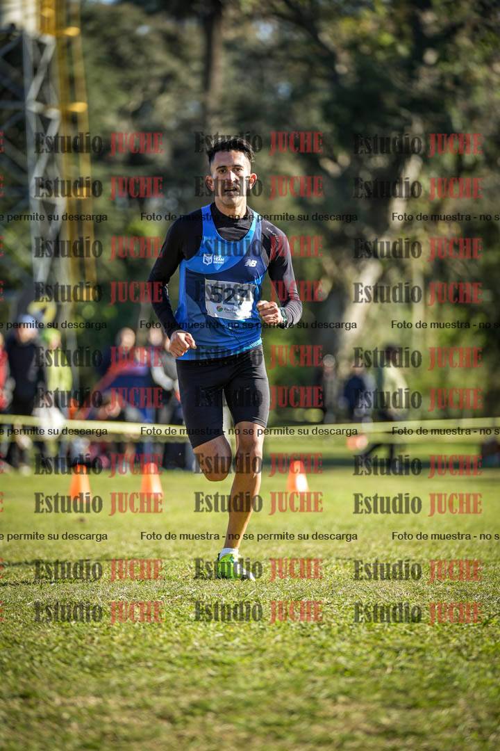 Fotos de la llegada del cross de 4000 m - varones