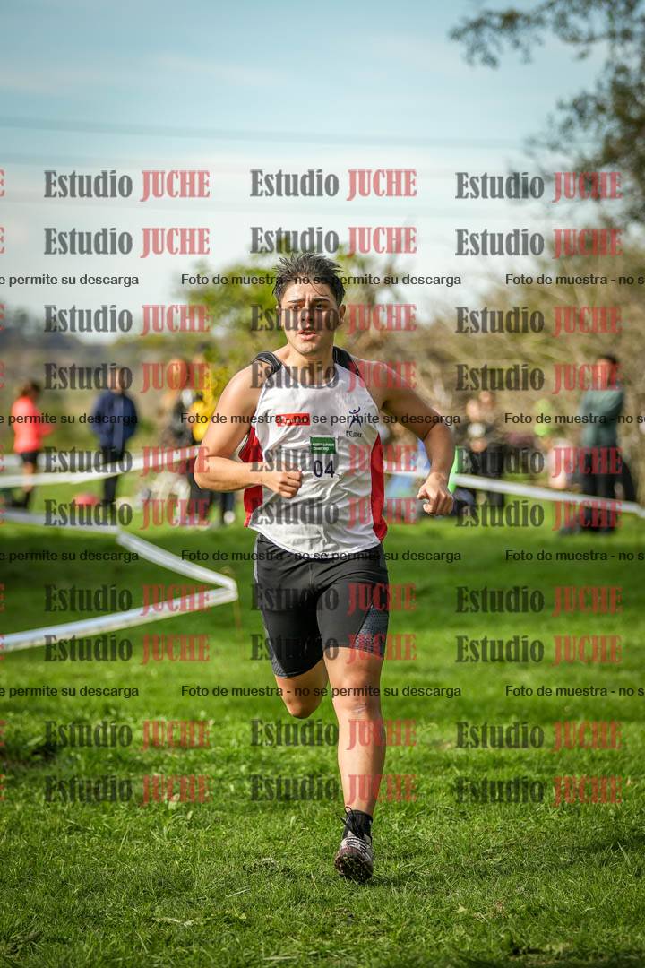Fotos de la llegada del cross de 4000 m - varones
