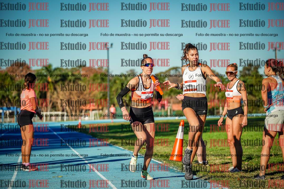 Fotos durante los relevos