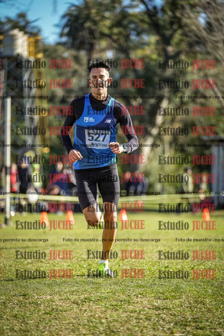 Fotos de la llegada del cross de 4000 m - varones