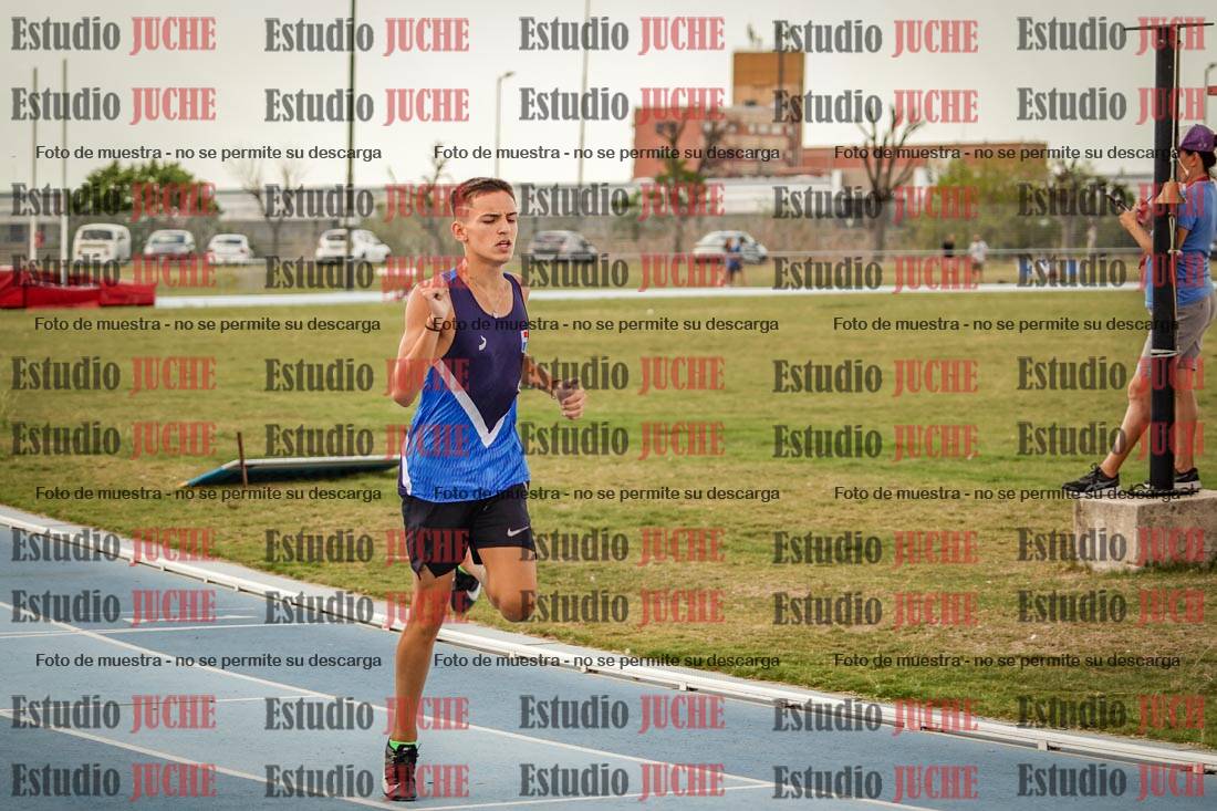 Fotos de los 300 m llanos de varones