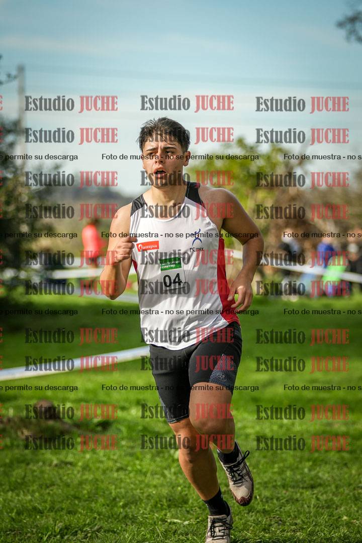 Fotos de la llegada del cross de 4000 m - varones