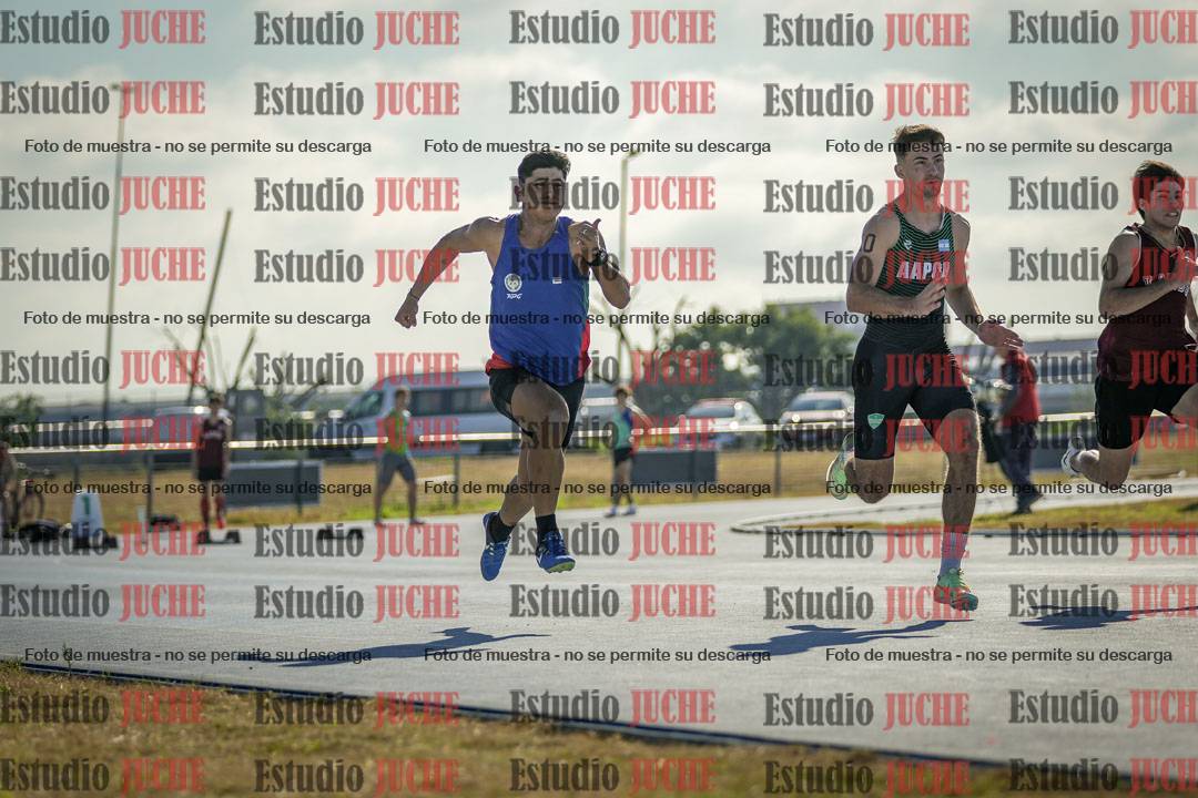 Fotos de los 100 m llanos de varones