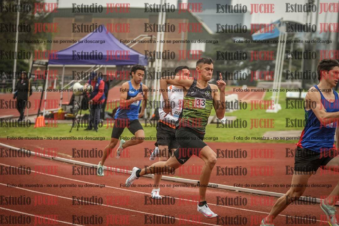 Fotos de los 800 m llanos de varones