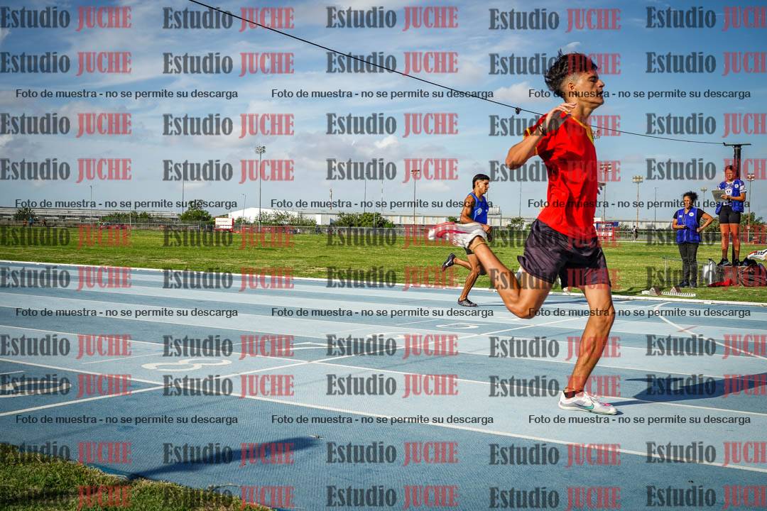 Fotos de los 400 m llanos de varones