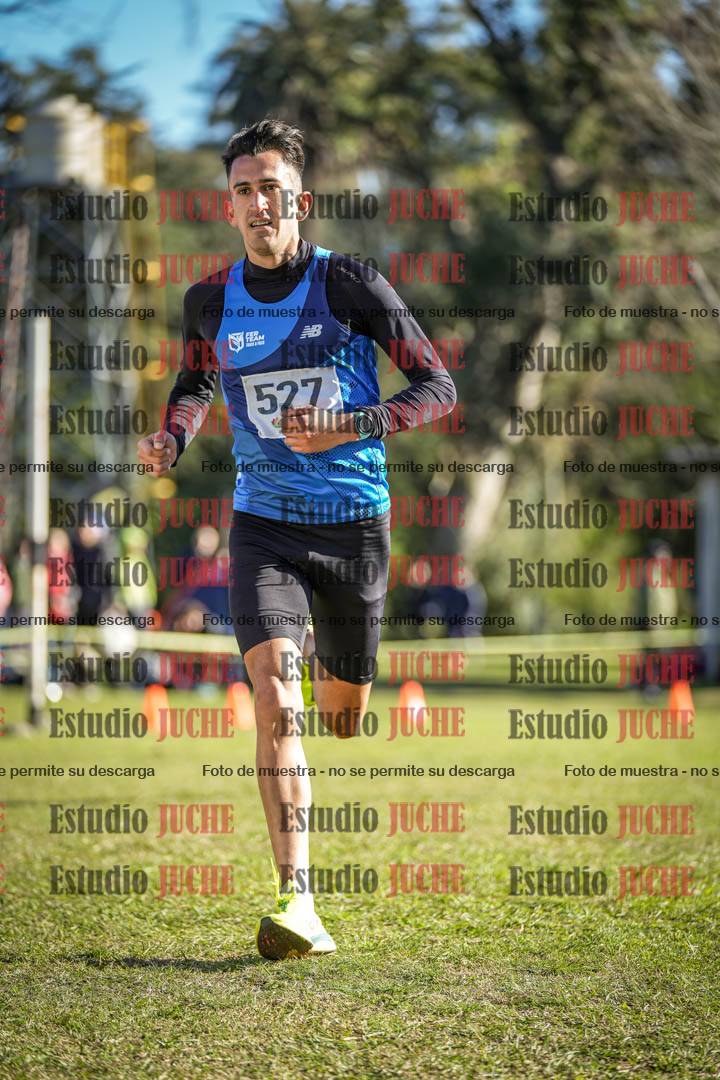 Fotos de la llegada del cross de 4000 m - varones