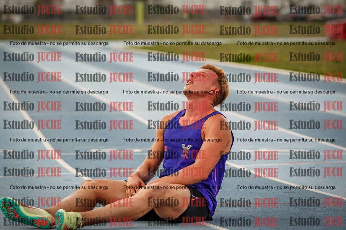 Fotos de los 300 m llanos de varones