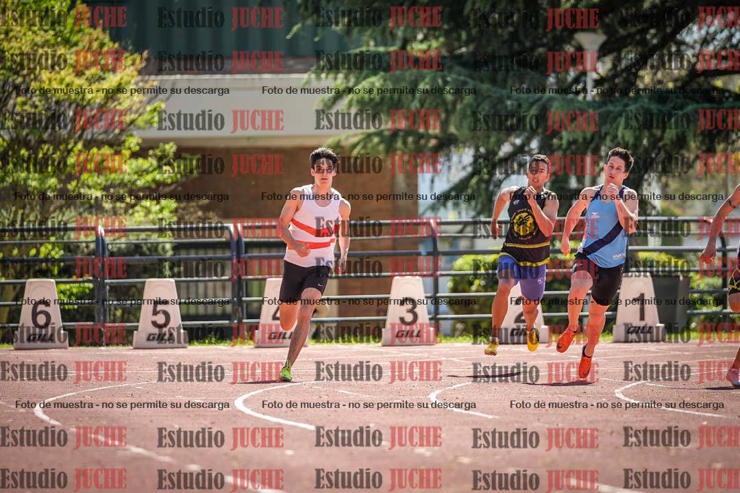 Fotos de los 200 m llanos de varones