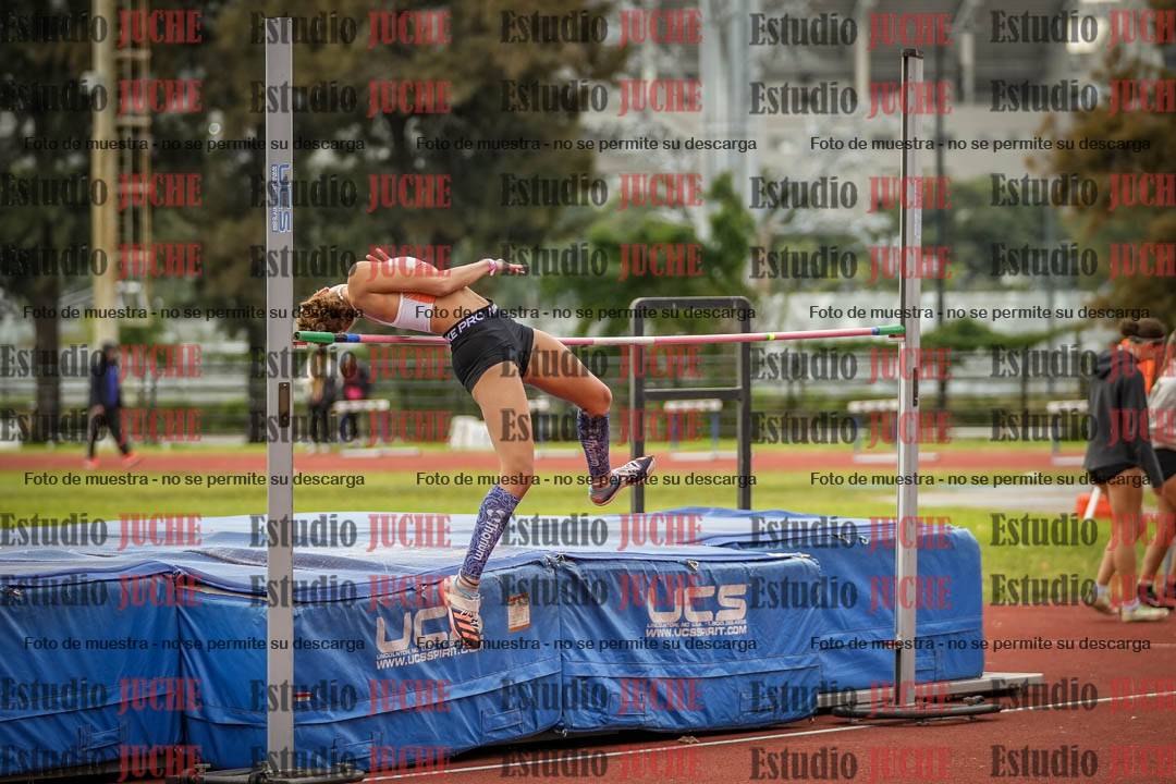 Fotos del salto en alto de mujeres