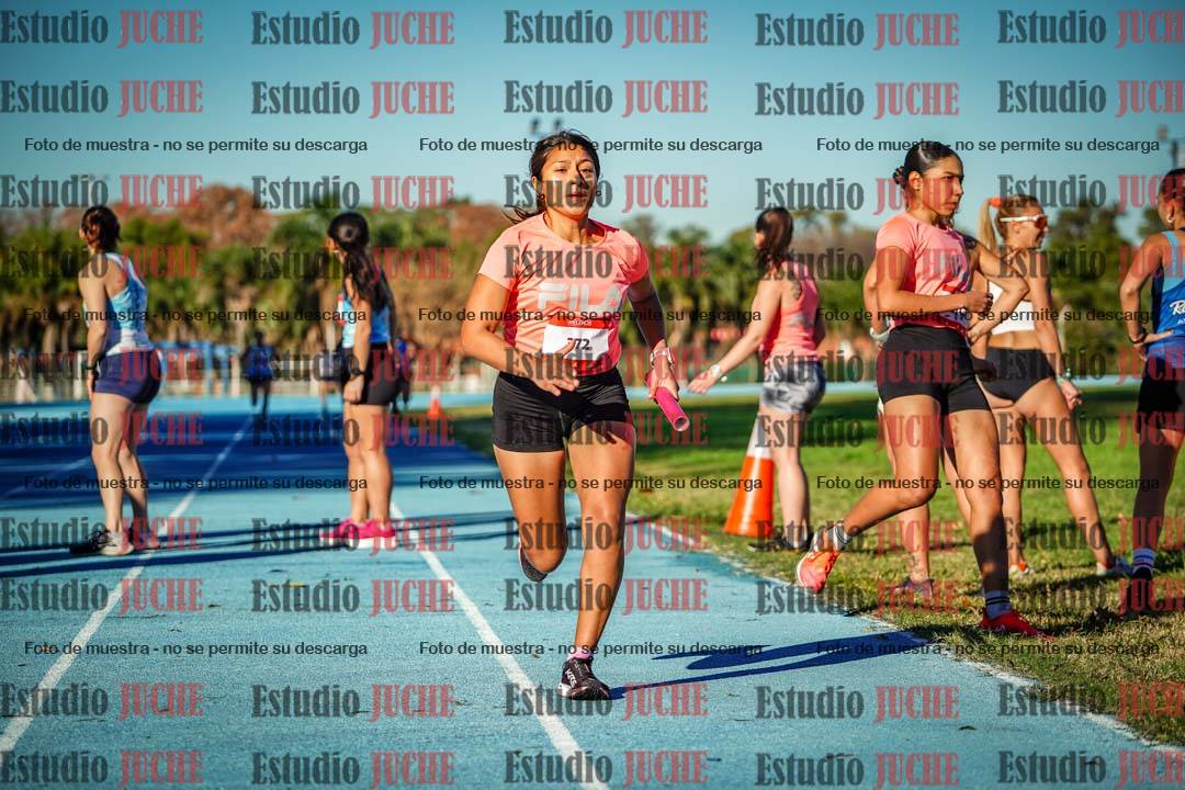 Fotos durante los relevos