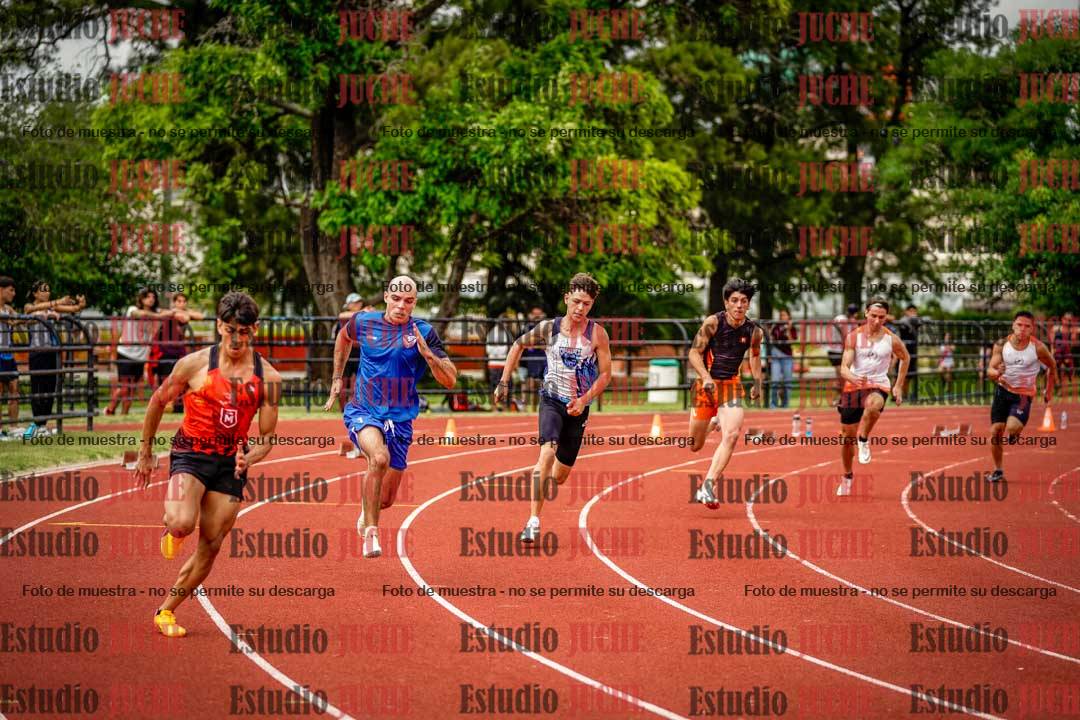Fotos de los 200 m llanos de varones