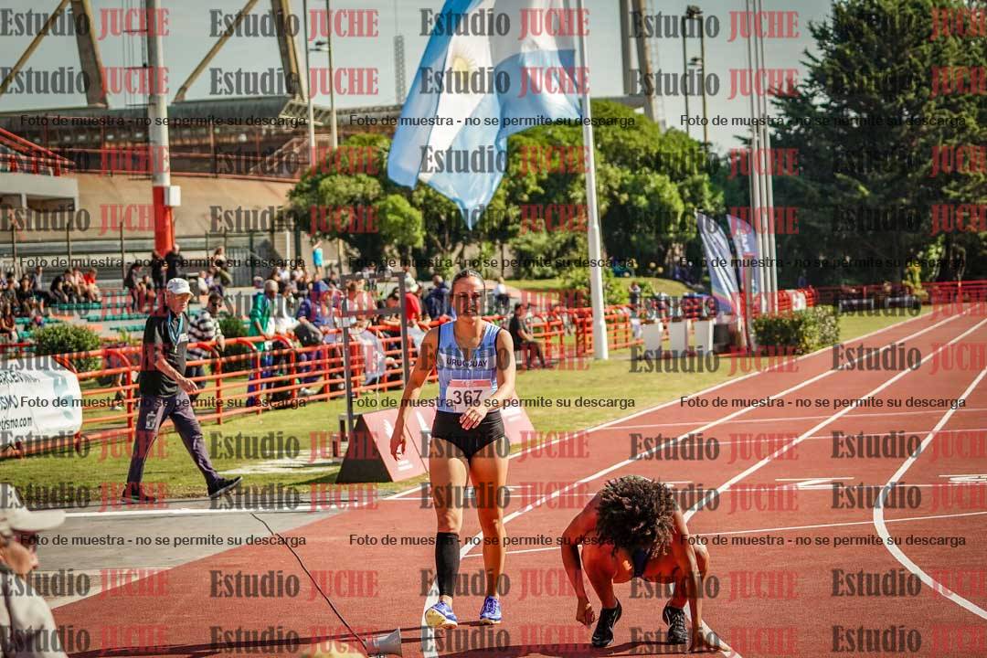Fotos de algunos extras y podios del día 1