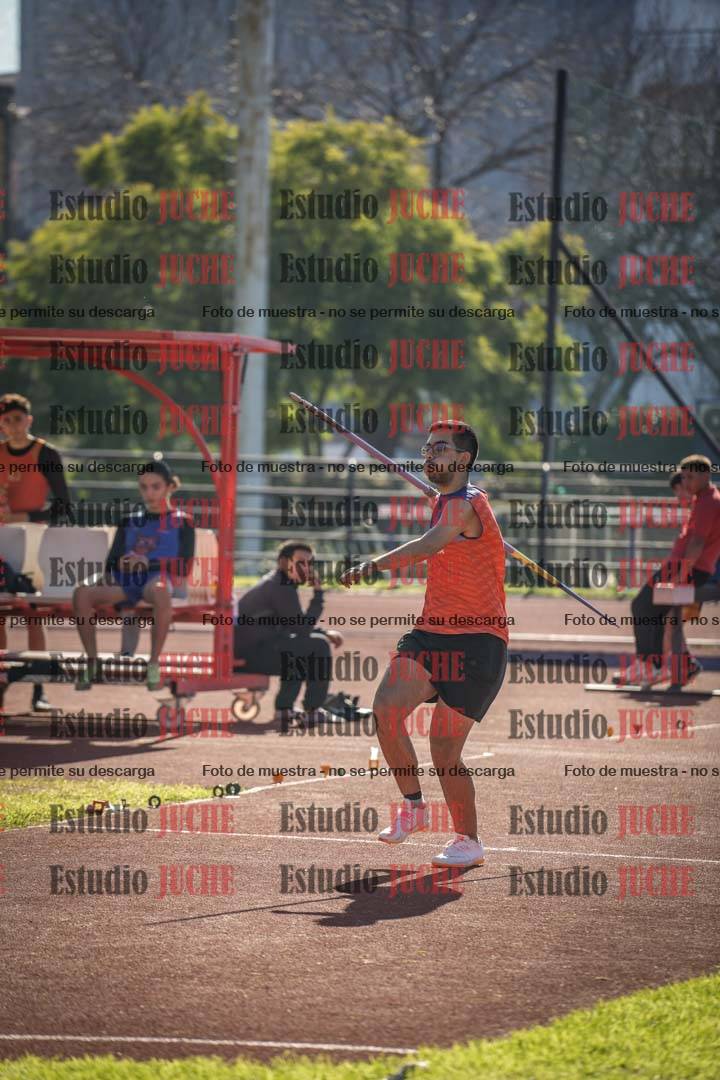 Fotos del lanzamiento de jabalina de varones