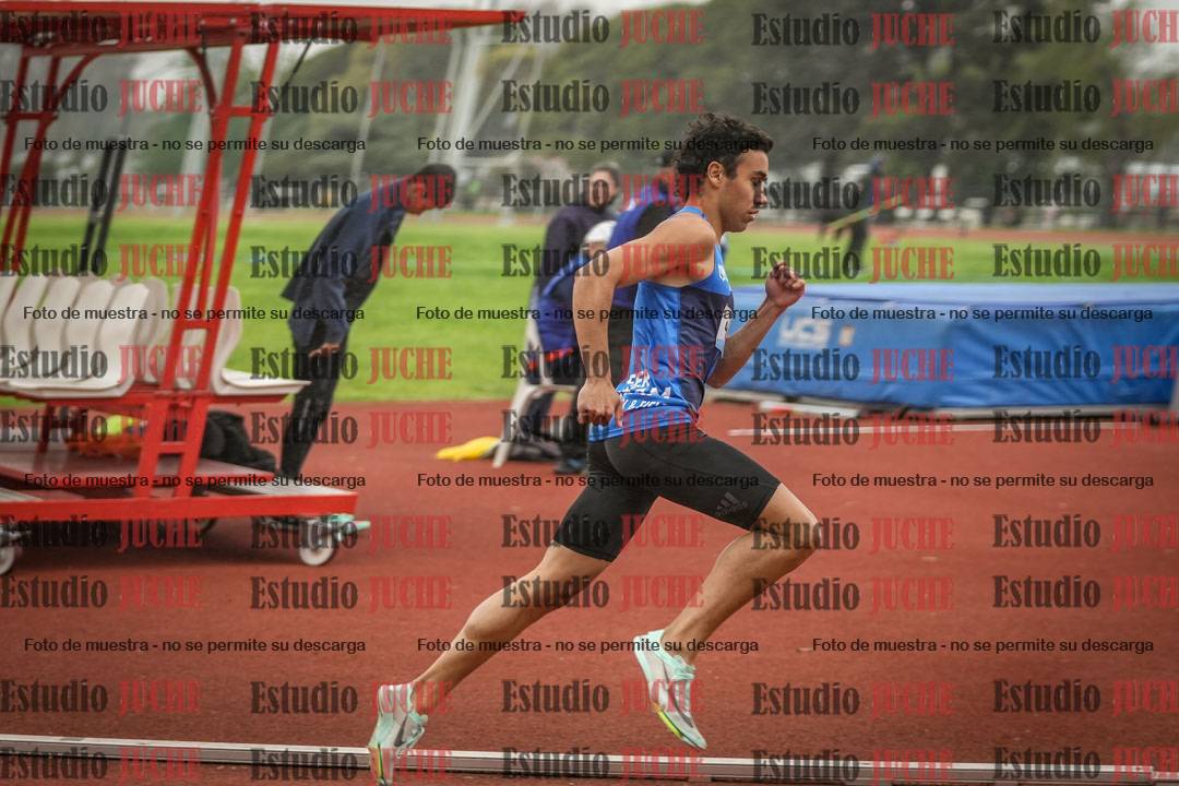 Fotos de los 800 m llanos de varones