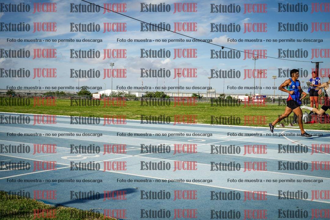 Fotos de los 400 m llanos de varones