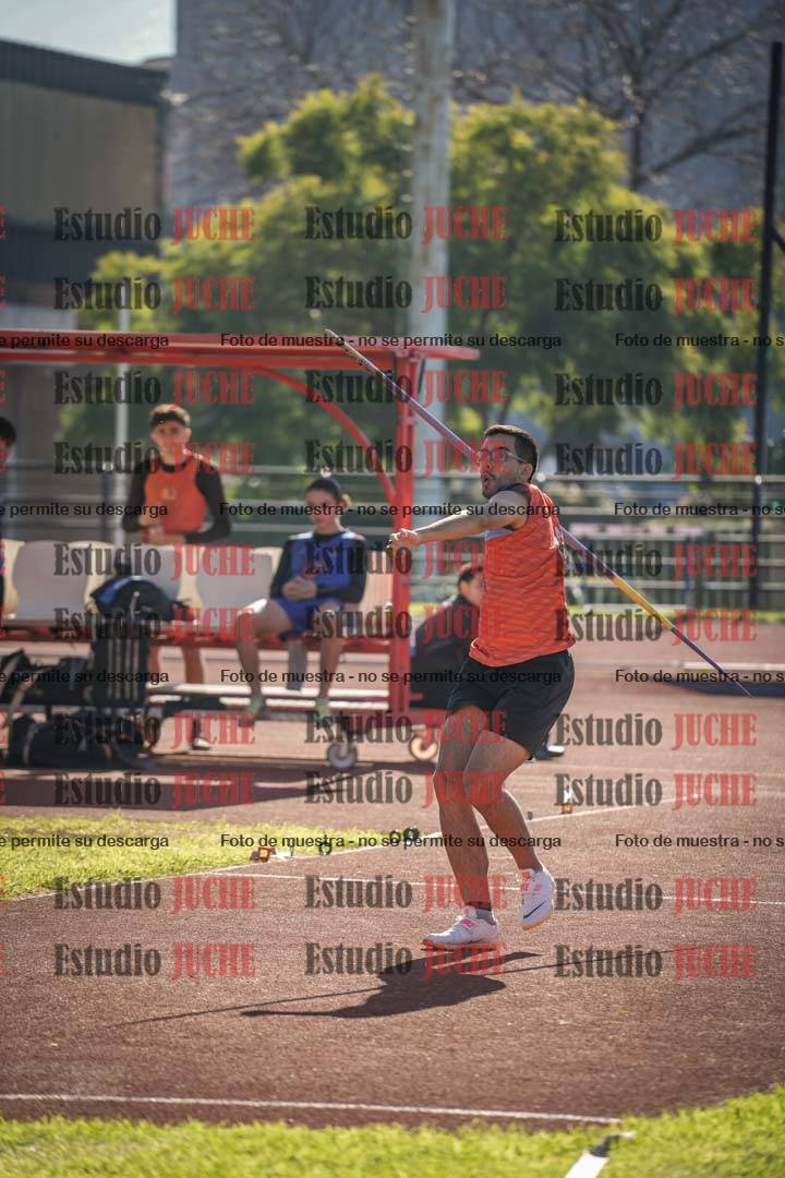 Fotos del lanzamiento de jabalina de varones