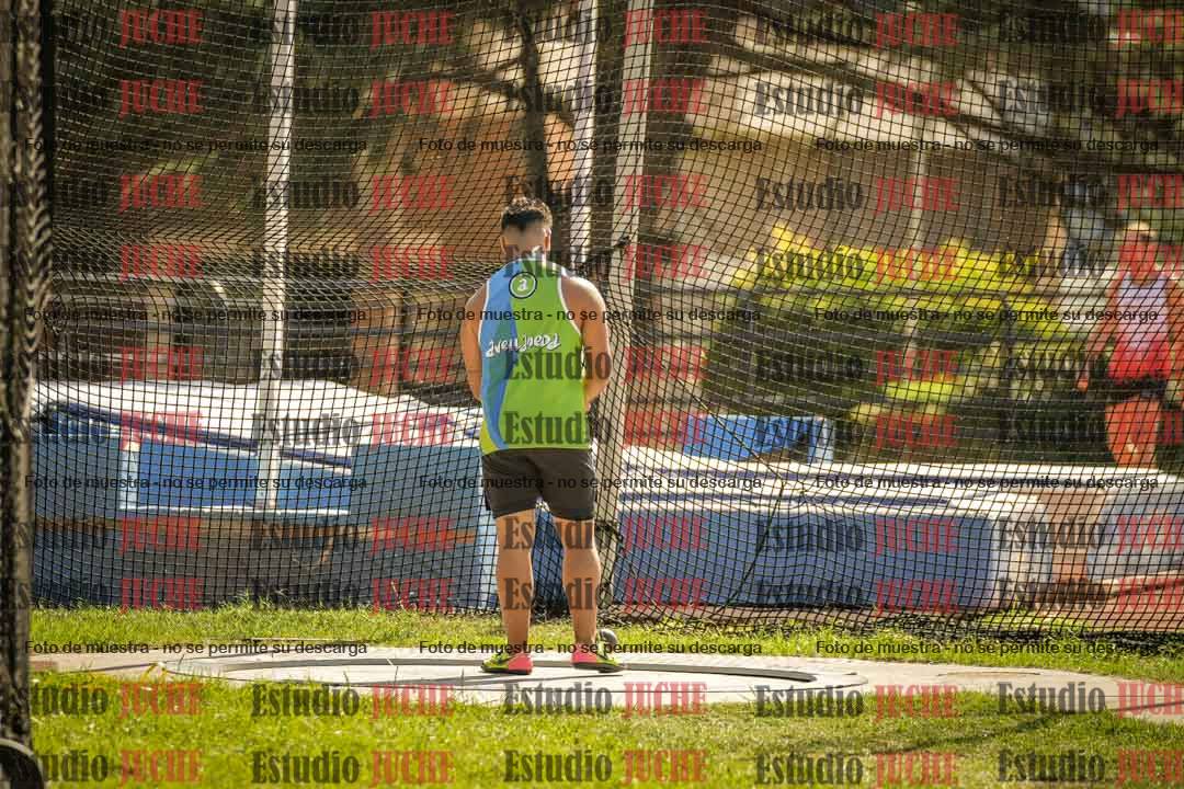 Fotos del lanzamiento de martillo de varones