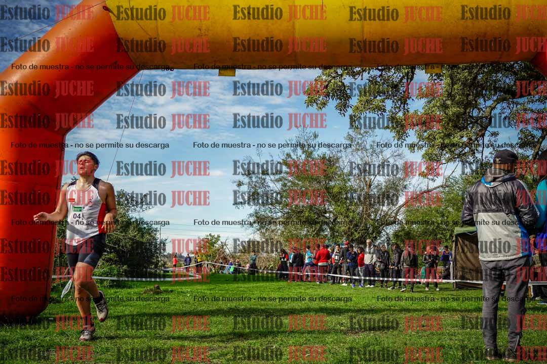 Fotos de la llegada del cross de 4000 m - varones