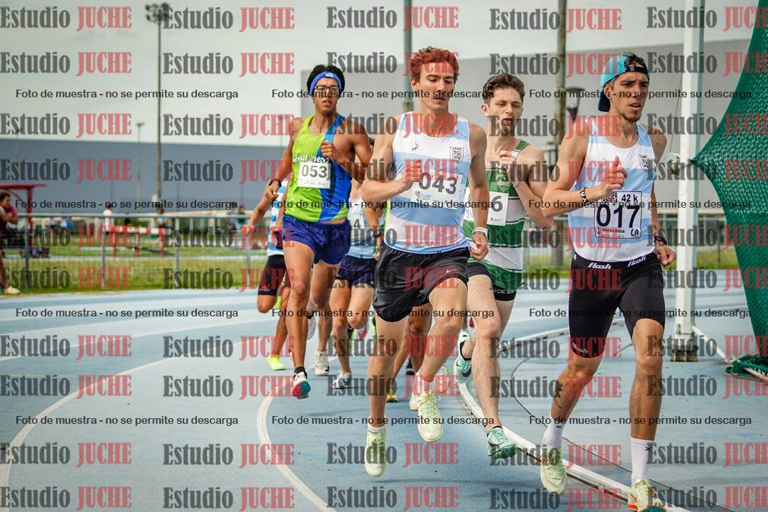 Fotos de los 1000 m llanos de varones