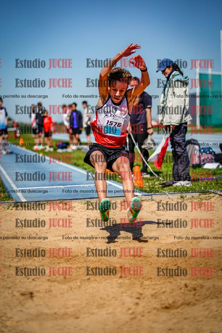 Fotos del salto en largo de varones - U15